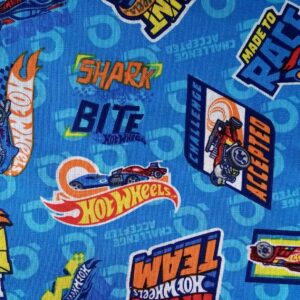 Boys Retro Hot Wheels Toy cars Racing Fabric FQ & 1/2m badges icons 100% cotton