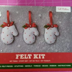 Simply Make Christmas Ornaments DIY Felt Sewing Kit Hearts Wreath Star Mittens - mittens